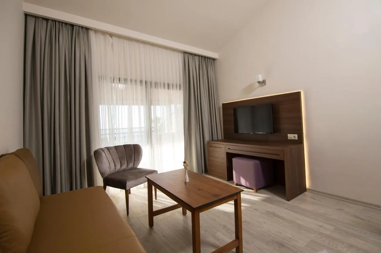 ***  Neopol Hotel Kuşadası Turkije
