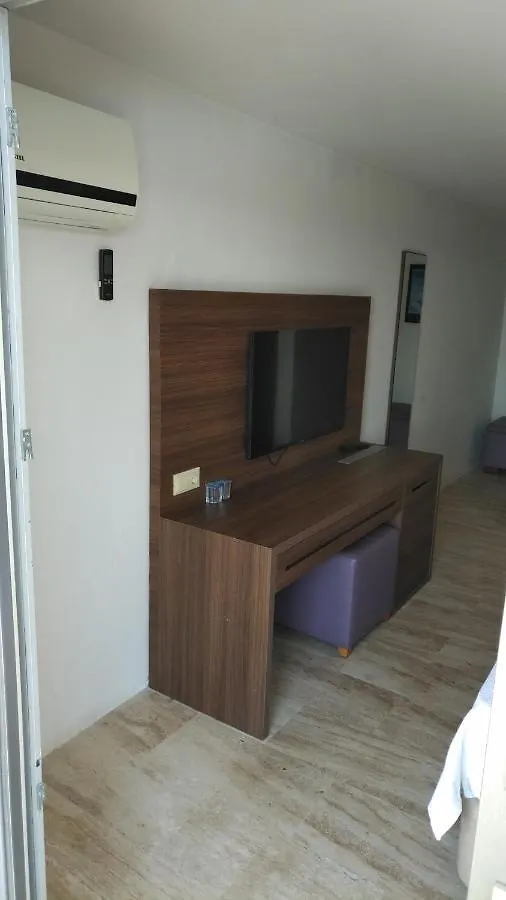 Neopol Hotel Kusadası