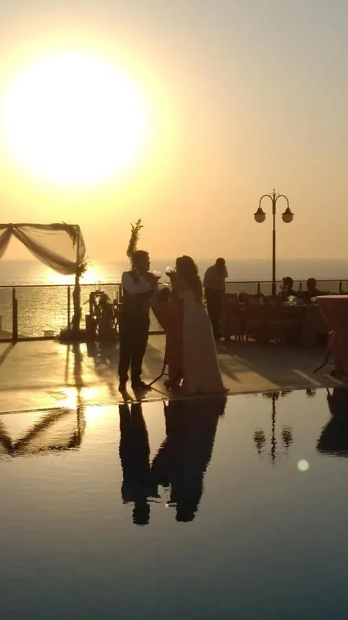 Neopol Hotel Kusadası